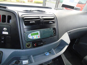 2014-mercedes-benz-axor-1829-1322745-42661099