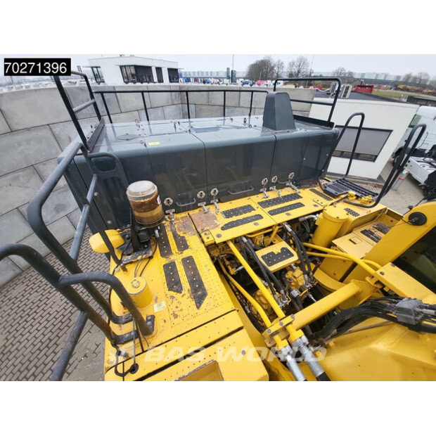 2018 Komatsu PC700 LC -11-42661141