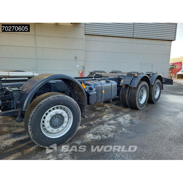 2023 مرسيدس بنز Arocs 4843-42662220