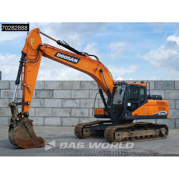 2022 دووسان DX225LC-7-42662835