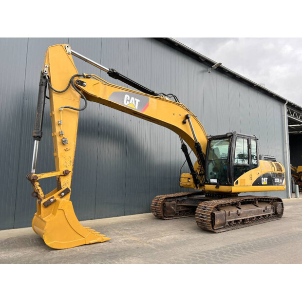 2007 كاتربيلر 323D LN-42665877