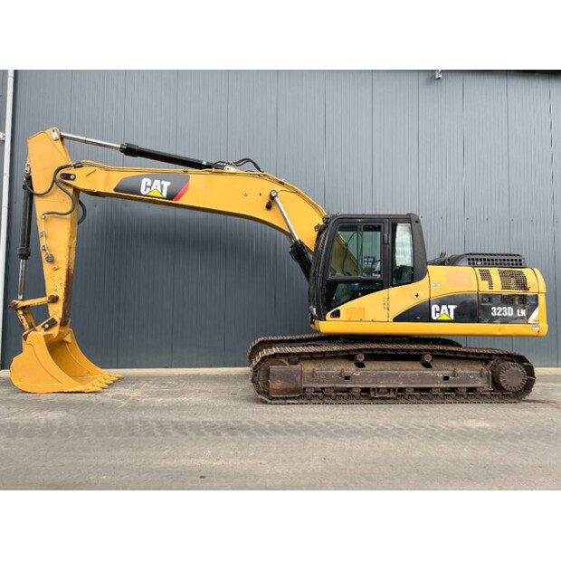 2007 كاتربيلر 323D LN-42665878