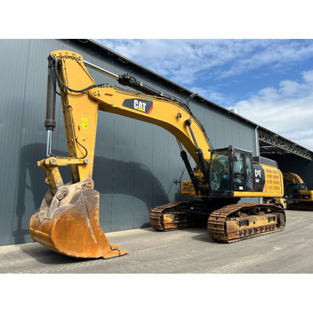 2017 Caterpillar 352F-42666353
