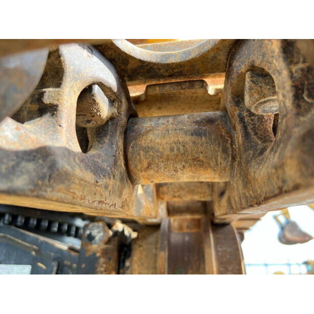 2017 Caterpillar 352F-42666396