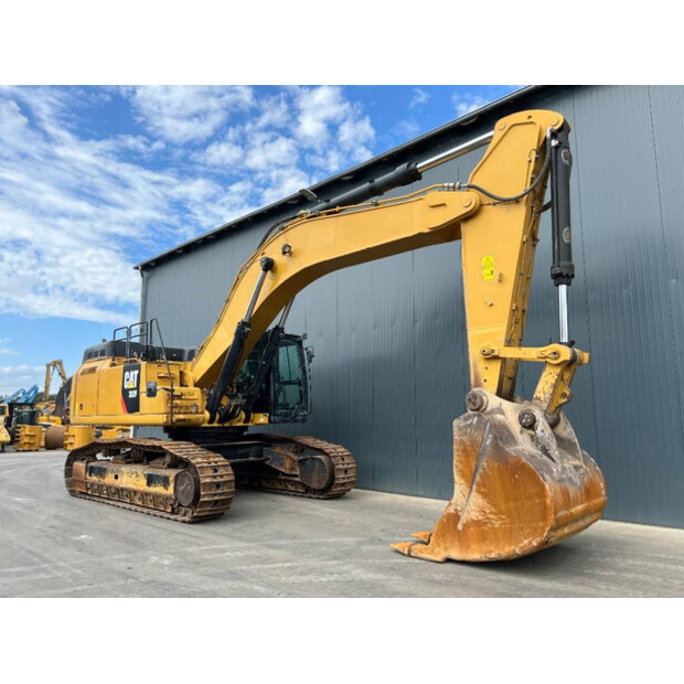 2017 Caterpillar 352F-42666412