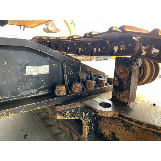 2017 Caterpillar 352F-42666419