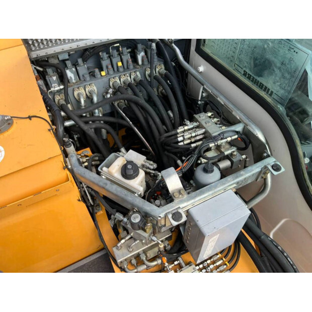 2013 Liebherr A 311 Litronic-42669685