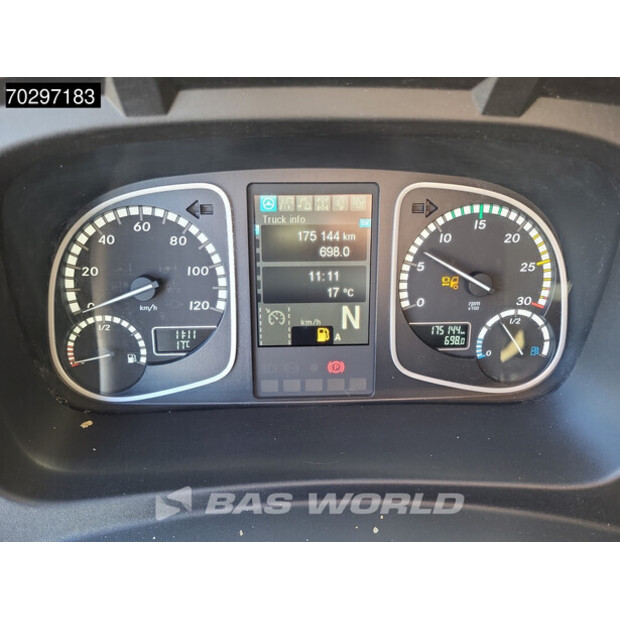 2020 مرسيدس بنز Atego 1221-42671478