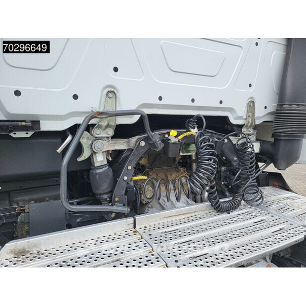 2021 مرسيدس بنز Actros 1848-42671602