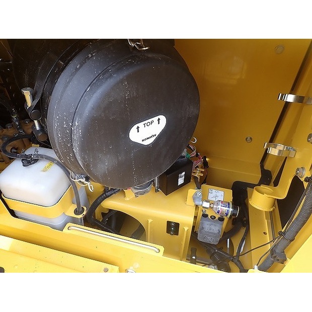 2022 Komatsu BR380JG-3-42672382