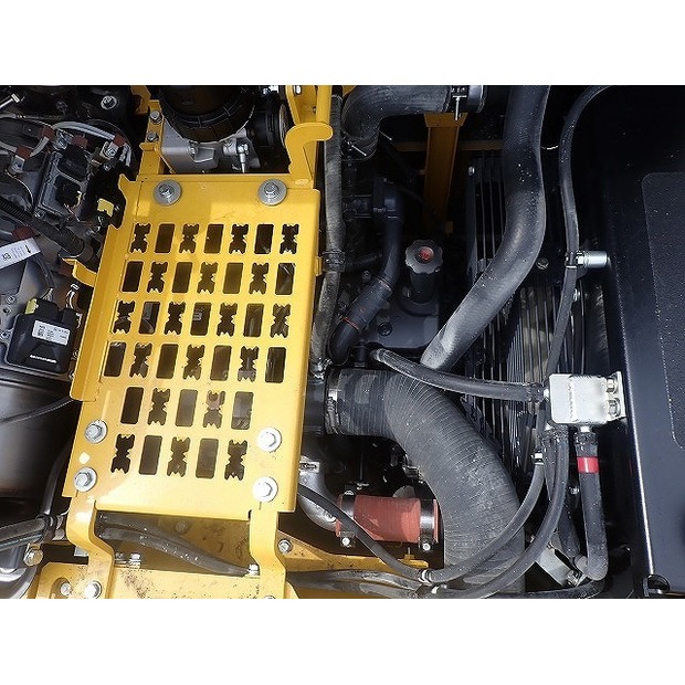 2022 Komatsu BR380JG-3-42672385