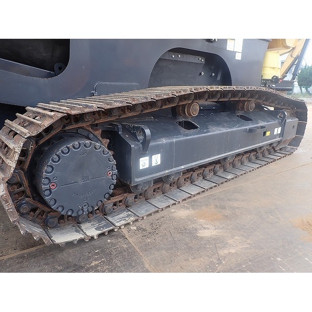 2022 Komatsu BR380JG-3-42672395