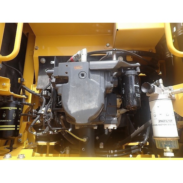 2022 Komatsu BR380JG-3-42672406