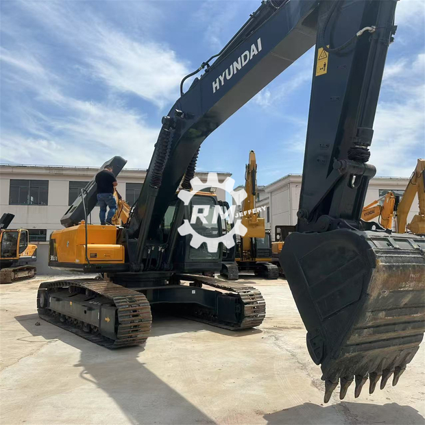 2018 Hyundai R305-42672543