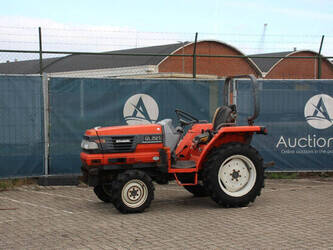 Image de TRACTEURS KUBOTA GRANDEL GL221