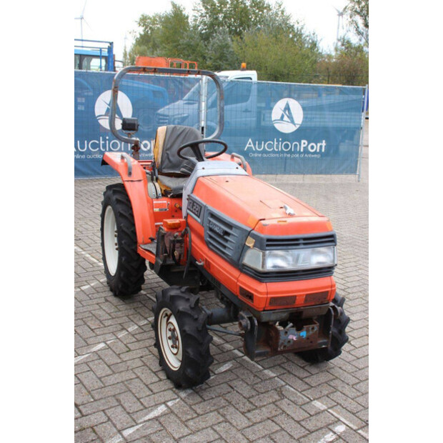 KUBOTA GRANDEL GL221-42673387