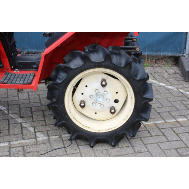 YANMAR F16D-42673607