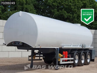 صورة ل خزانات لنقل النفط 2024 Tanker Solutions CLP-36/1