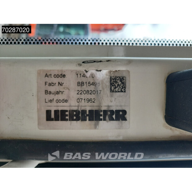 2017 Liebherr R922-42675555