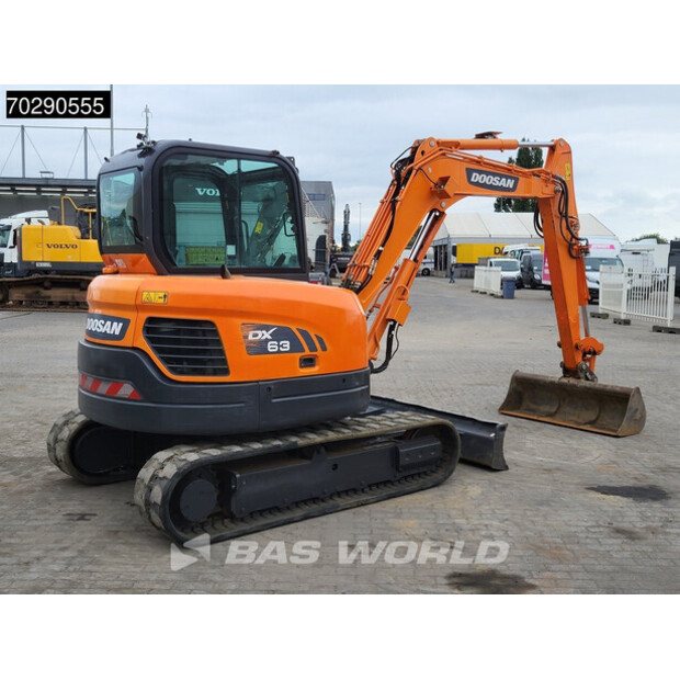 2021 Doosan DX63-3-42675610