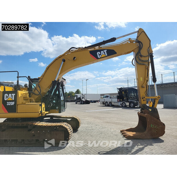 2017 Caterpillar 320FL-42676126
