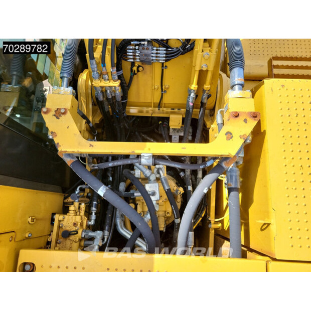 2017 Caterpillar 320FL-42676136