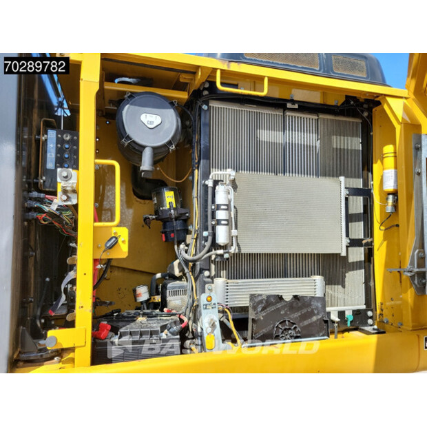 2017 Caterpillar 320FL-42676138