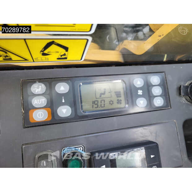 2017 Caterpillar 320FL-42676149