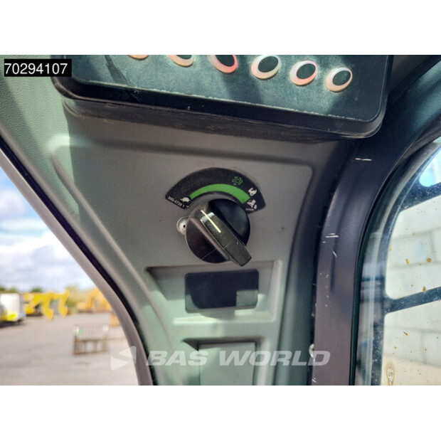 2021 كاتربيلر 226 D3 BUCKET + FORKS-42676850