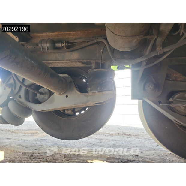 2004 Sor Vector 1800-42677178