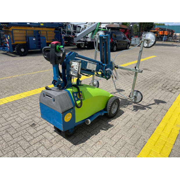 2018 Winlet 350-42679901