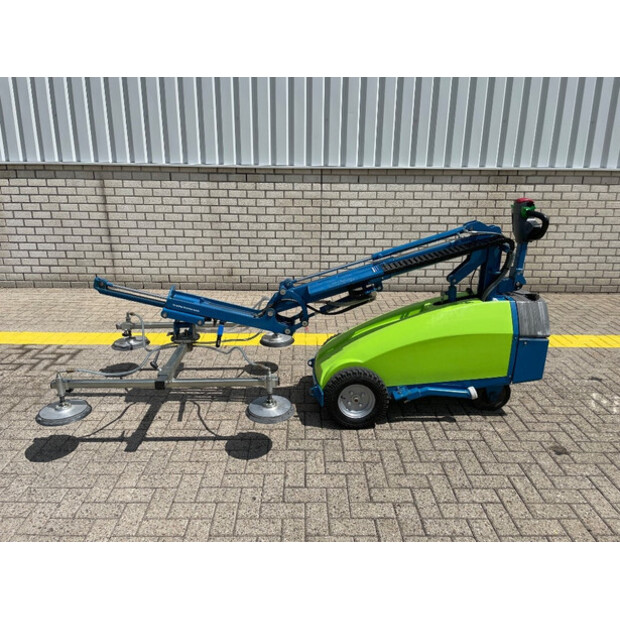 2018 Winlet 350-42679904