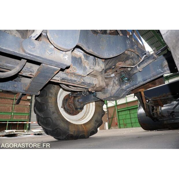 2006 نيو هولاند TL90A-42693980