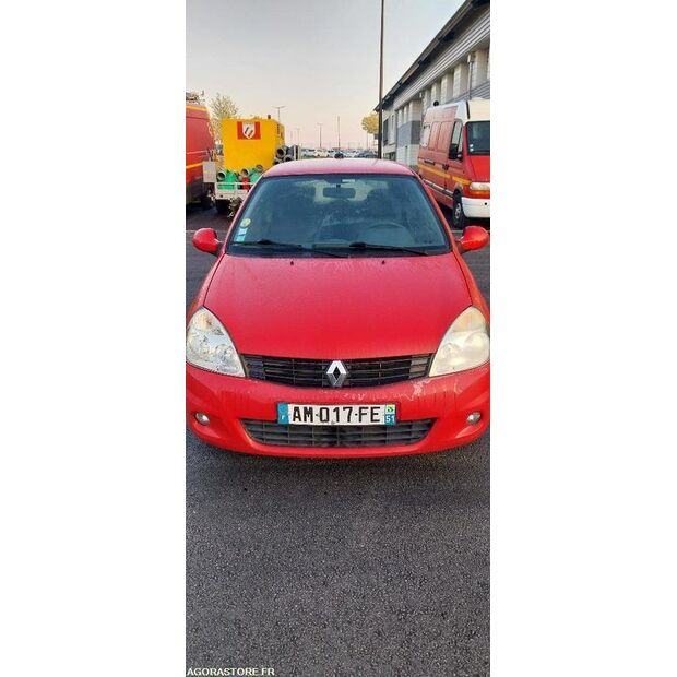 2010 Renault Clio-42695209