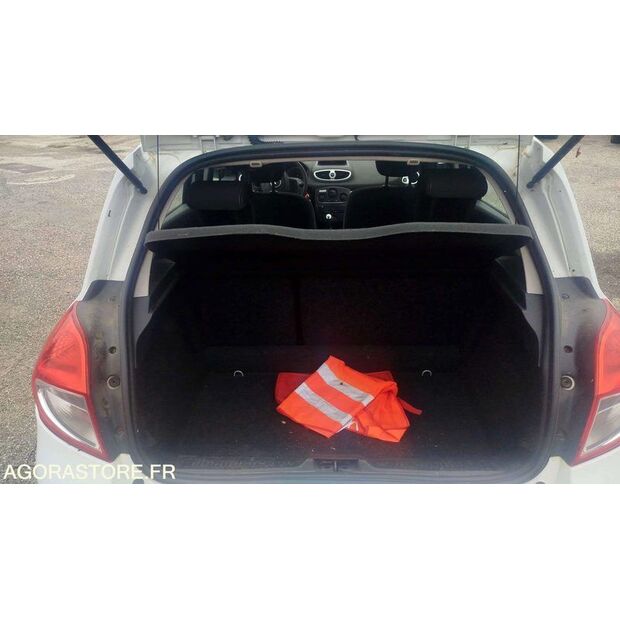 2012 Renault Clio-42695230