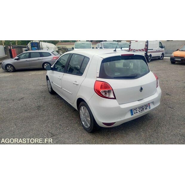 2012 Renault Clio-42695231