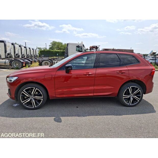 2022 Volvo XC60-42695408