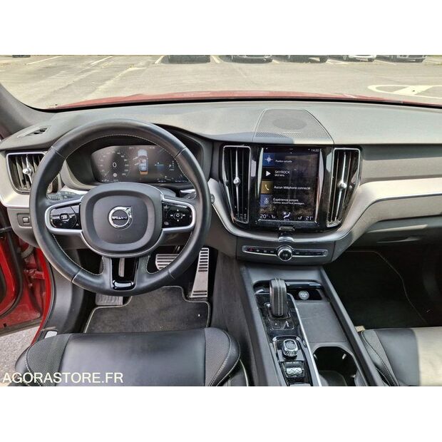 2022 Volvo XC60-42695433