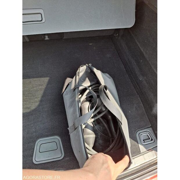2022 Volvo XC60-42695437
