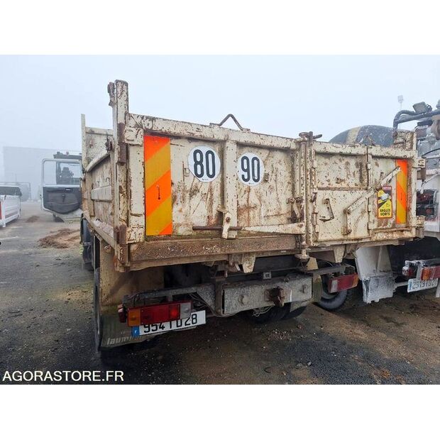 1996 رينو M150-42695892