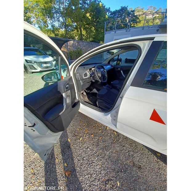 2011 Citroen C3-42695905
