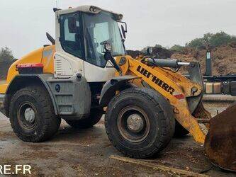 Image for WHEEL LOADERS 2017 Liebherr L546
