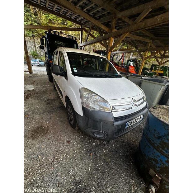 2012 Citroen BERLINGO-42695931