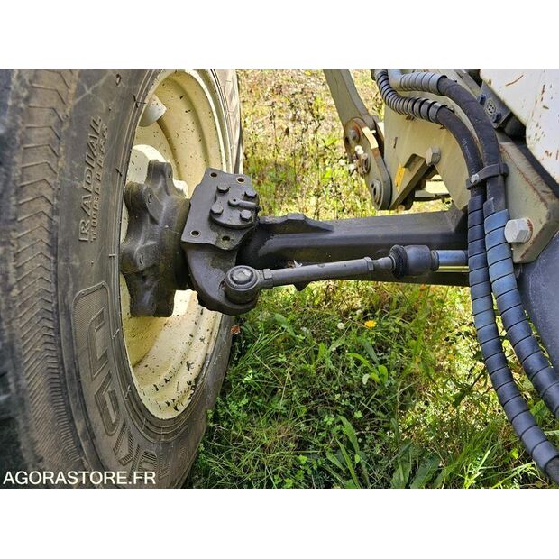 2009 CLAAS ERGOS 446-42695973