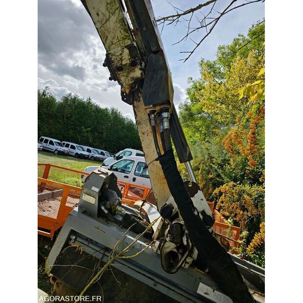 2009 CLAAS ERGOS 446-42696001