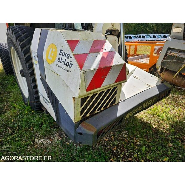2009 CLAAS ERGOS 446-42696004