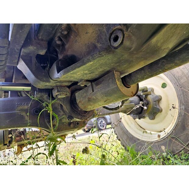 2009 CLAAS ERGOS 446-42696013