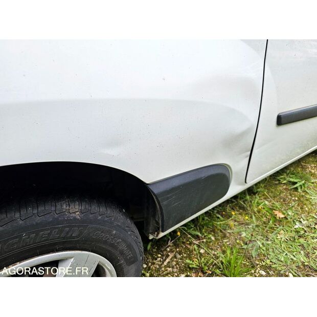 2013 Renault Kangoo-42696052