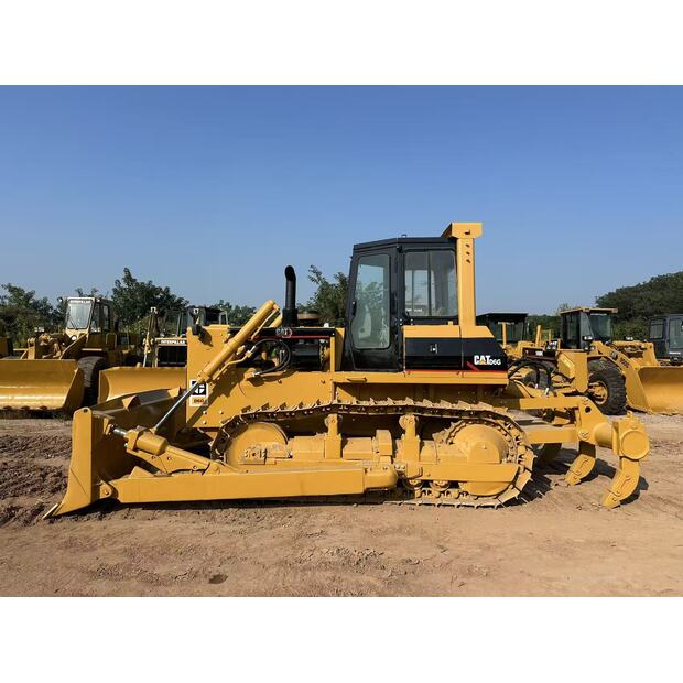 2016 Caterpillar D6G-42696156