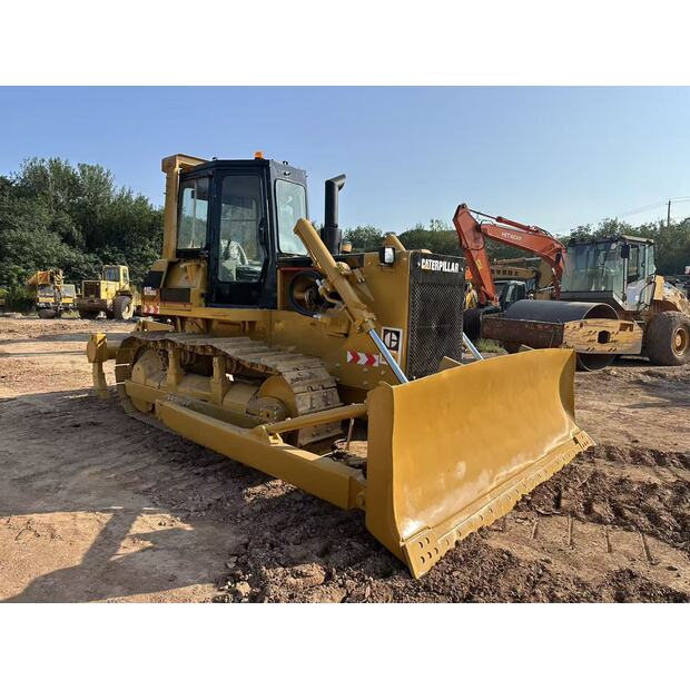 2016 Caterpillar D6G-42696157